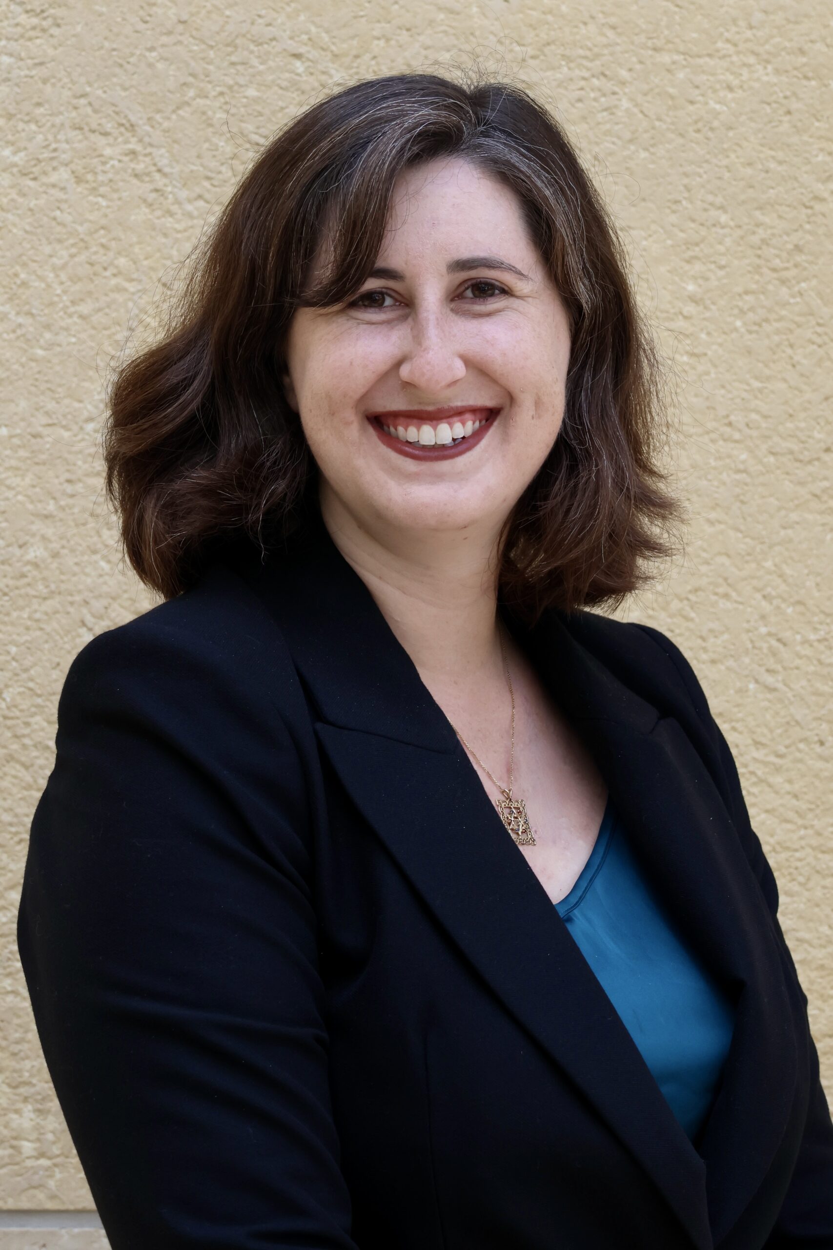 Rabbi Rebecca Benoff - Assistant Rabbi